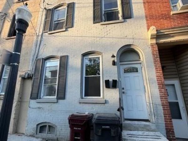 715 W 8TH, WILMINGTON, DE 19805
