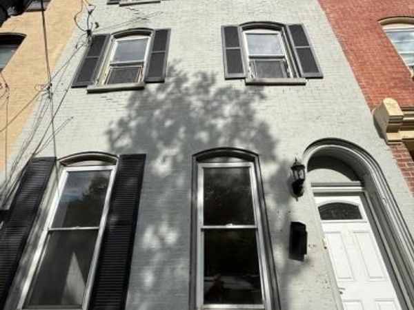 715 W 8TH , WILMINGTON, DE 19805