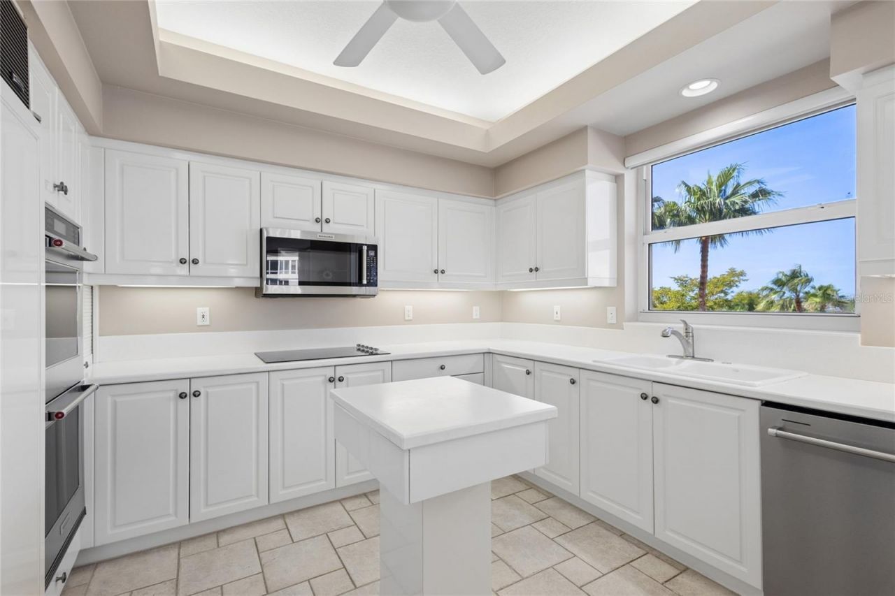 3010 Grand Bay Boulevard, Unit 432, Longboat Key, FL 34228 Photo