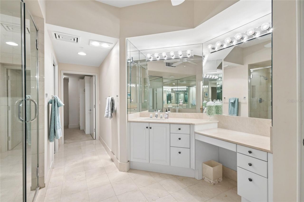 3010 Grand Bay Boulevard, Unit 432, Longboat Key, FL 34228 Photo