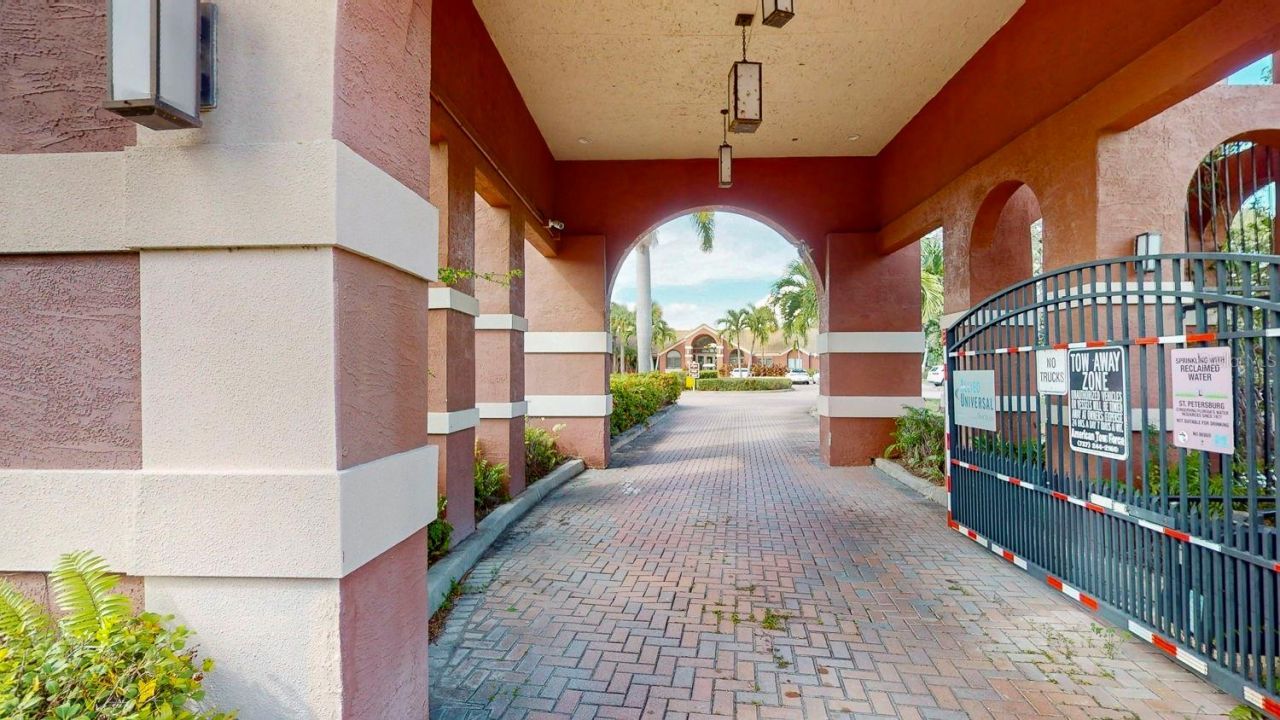 10265 Gandy Boulevard N, Unit 1302, Saint Petersburg, FL 33702 Photo
