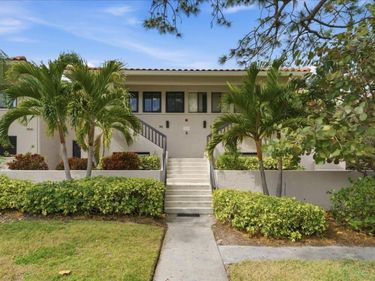 1802 MARINER DRIVE, Unit 30, TARPON SPRINGS, FL 34689