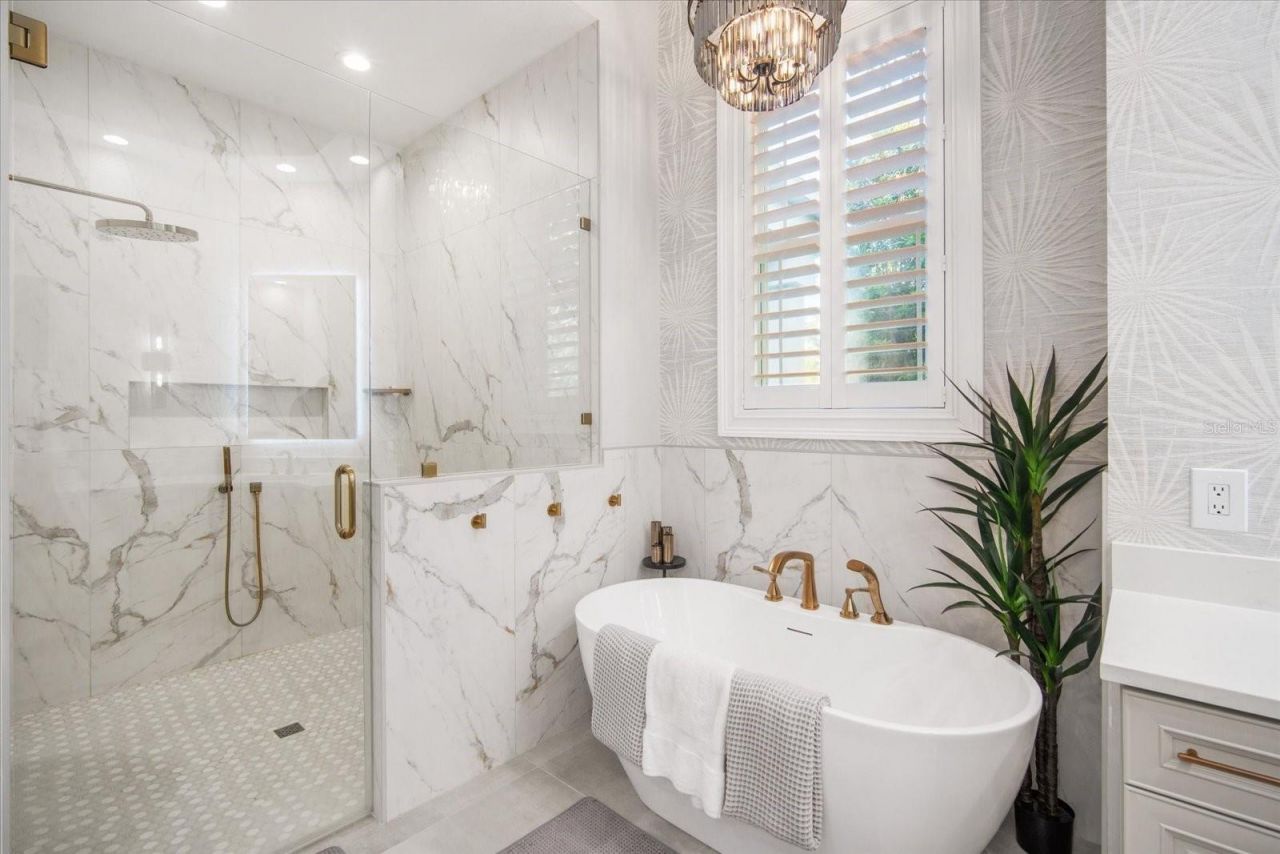 11441 Hammock Oaks Court, Lithia, FL 33547 Photo