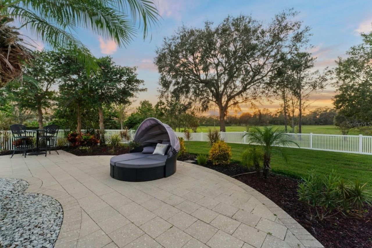 11441 Hammock Oaks Court, Lithia, FL 33547 Photo