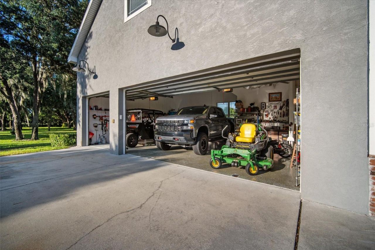 11441 Hammock Oaks Court, Lithia, FL 33547 Photo