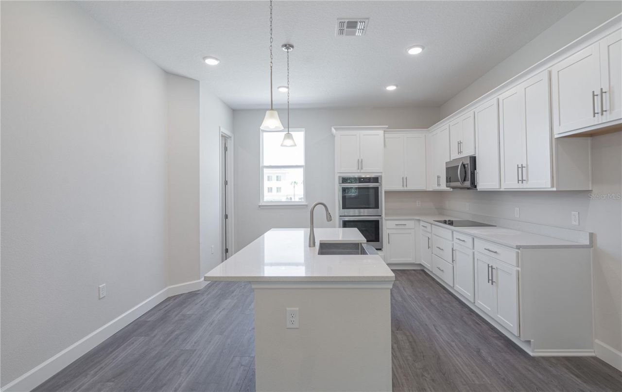 9904 Tate Lane, Westchase, FL 33626 Photo