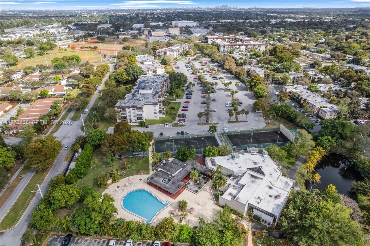 7100 NW 17th St, Unit 305, Plantation, FL 33313 Photo