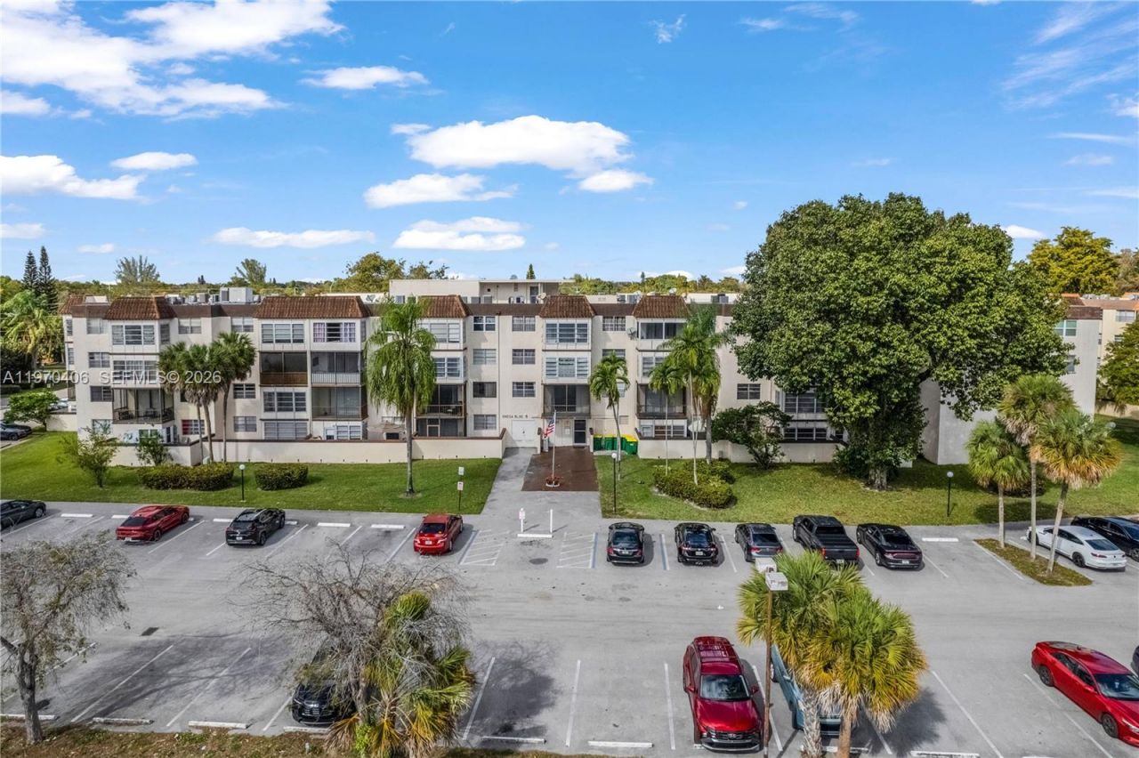 7100 NW 17th St, Unit 305, Plantation, FL 33313 Photo