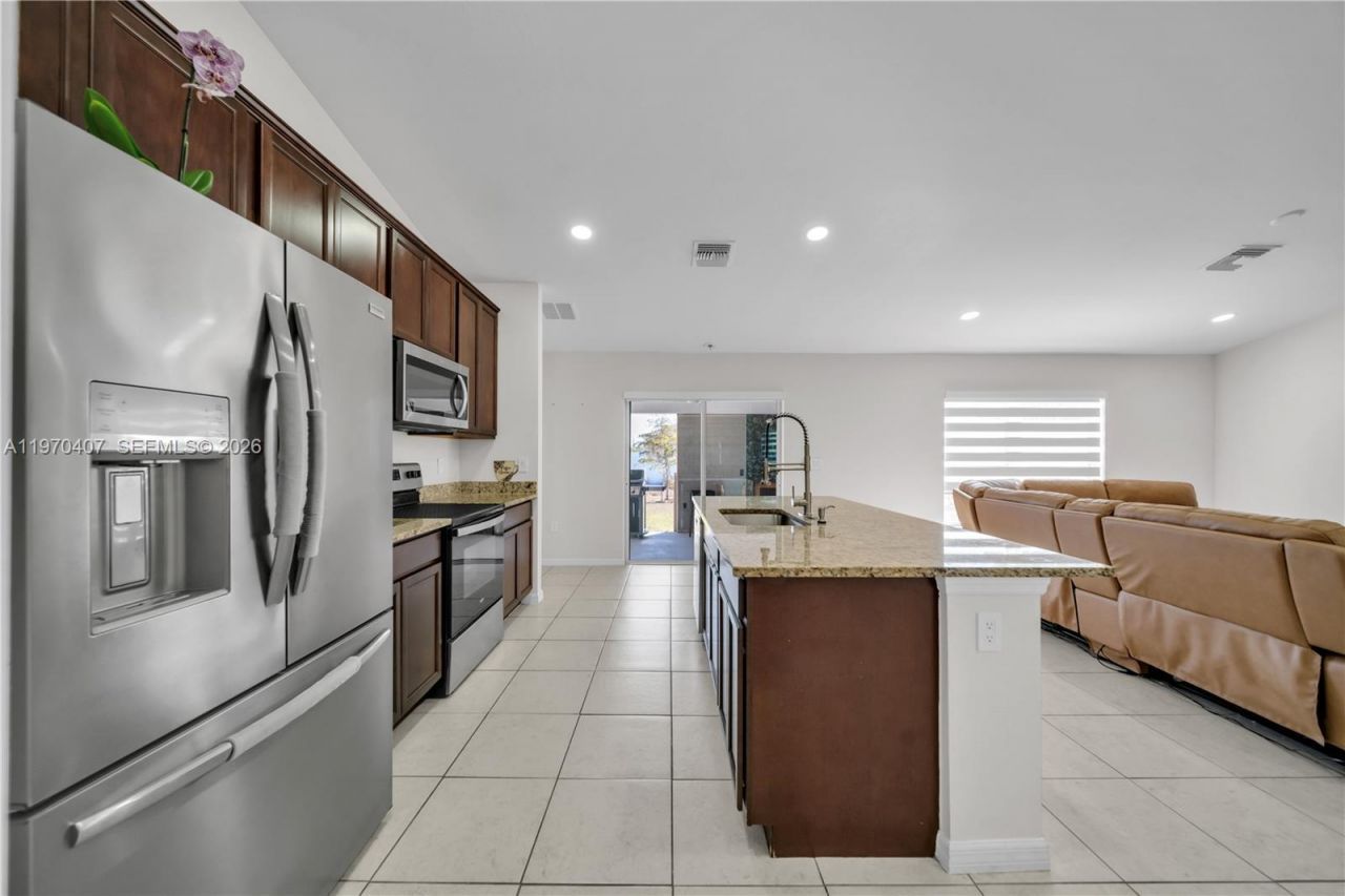 1105 NW 24th Pl, Cape Coral, FL 33993 Photo