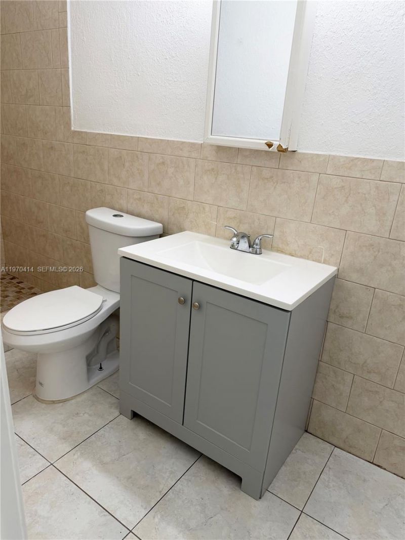 7811 NW 66th Ter, Tamarac, FL 33321 Photo