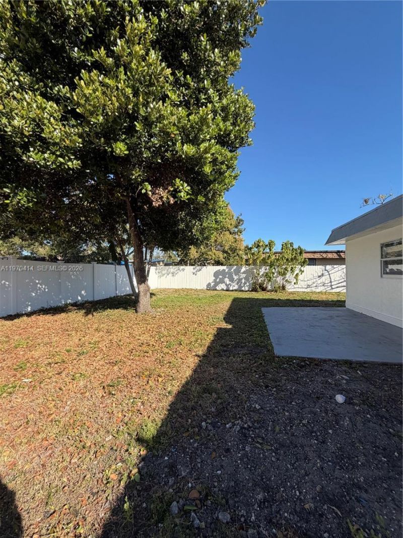 7811 NW 66th Ter, Tamarac, FL 33321 Photo