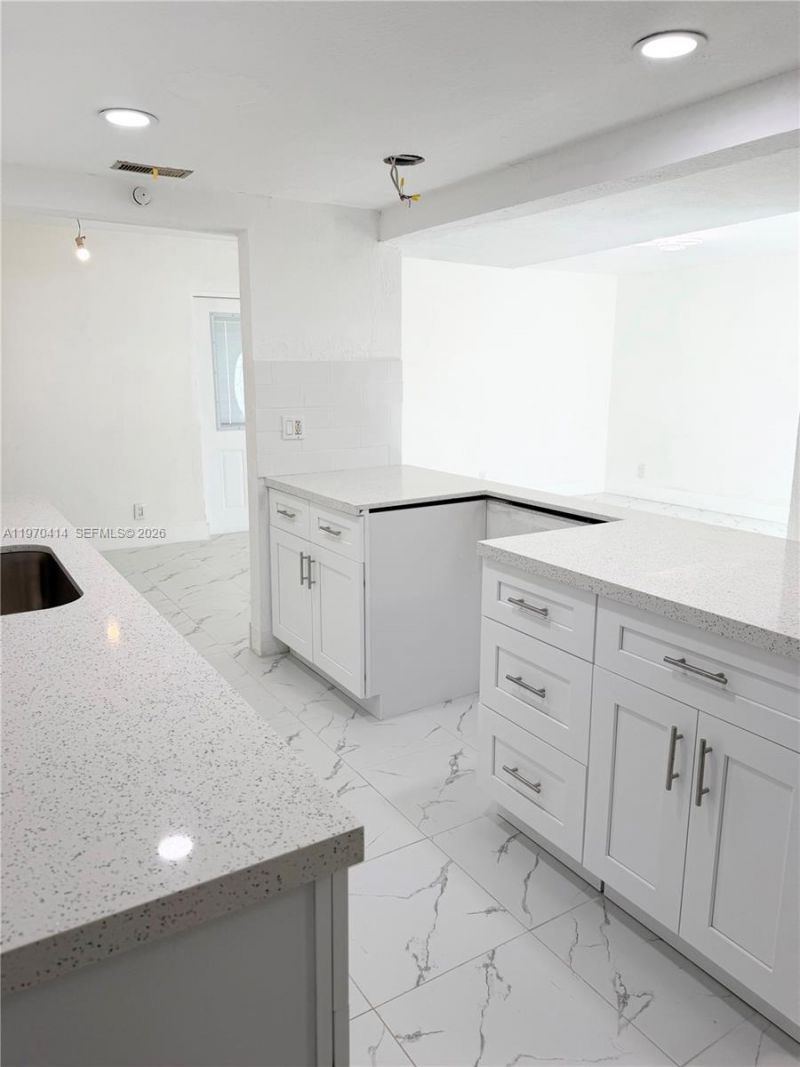 7811 NW 66th Ter, Tamarac, FL 33321 Photo