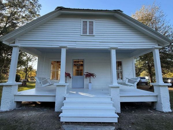 19565 Liberty Rd, Pride, LA 70770