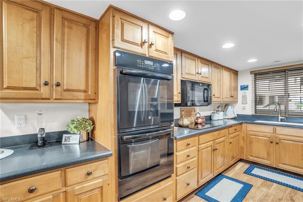 5260 S Landings Dr, Unit 602, Fort Myers, FL 33919 Photo