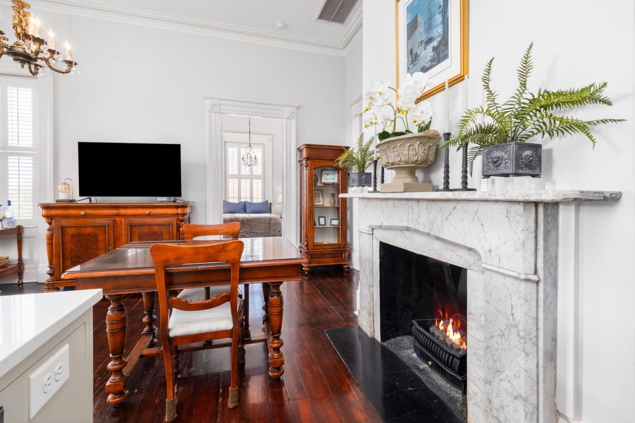 214 Calhoun Street Photo 14