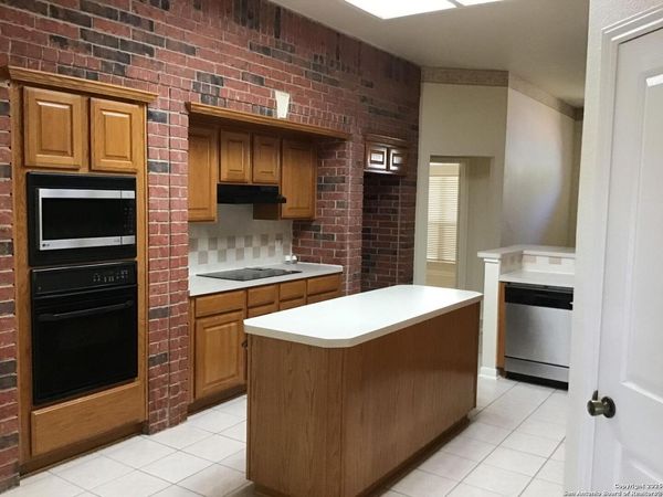 9615 Rocksprings, San Antonio, TX 78251