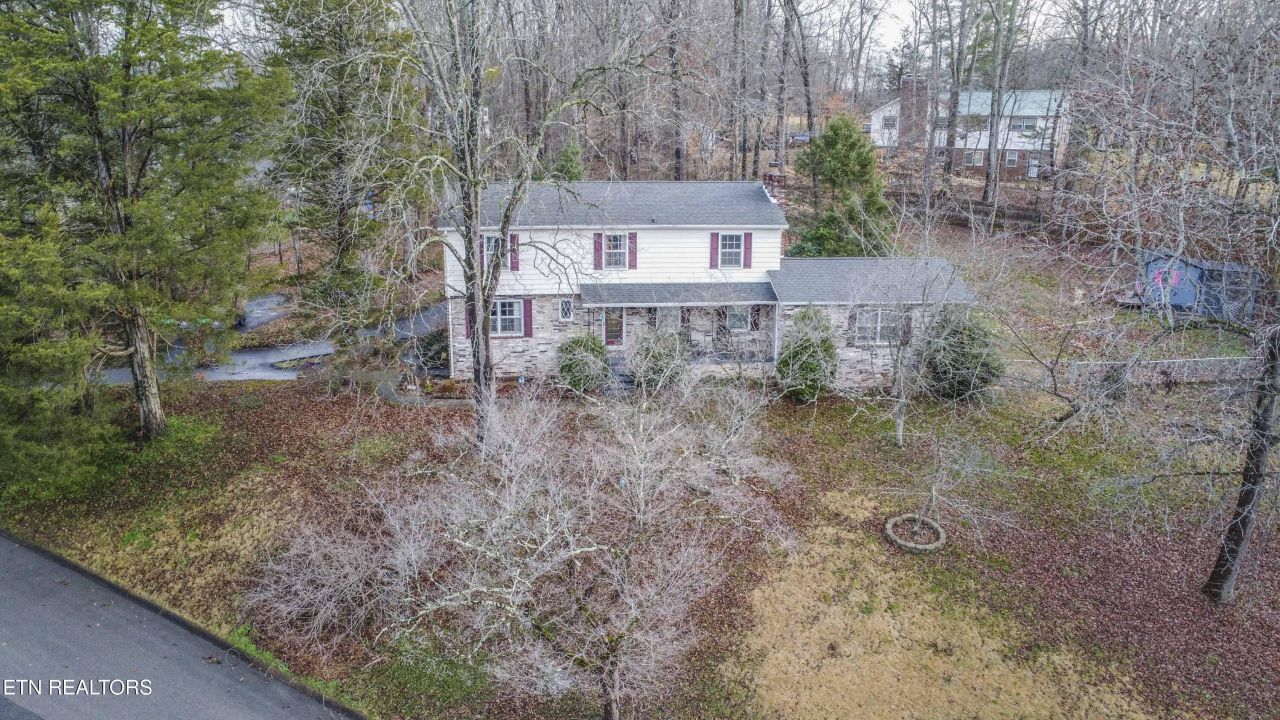 125 Wendover Circle, Oak Ridge, TN 37830 Main Photo