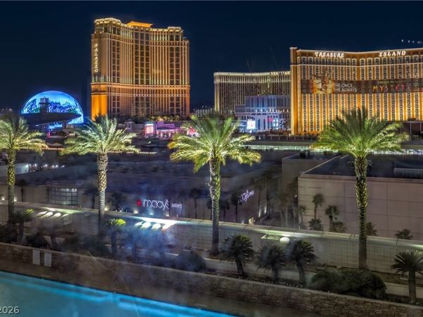 2000 Fashion Show Drive , Unit 1727, Las Vegas, NV 89109