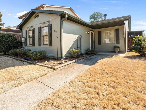 333 Chateau Drive SW, Huntsville, AL 35801