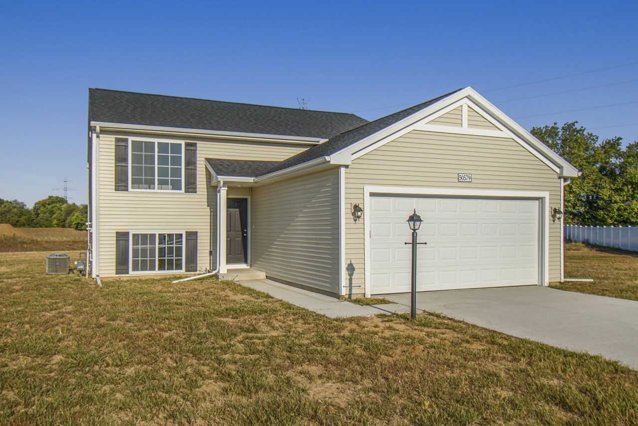 Lot 17 Field Crest Point, Ionia, MI 48846 Main Photo