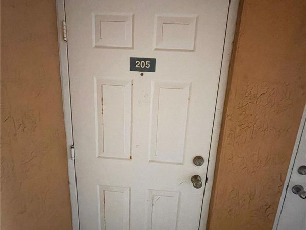 6976 SW 39th St, Unit 205, Fort Lauderdale, FL 33314