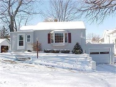 118 2nd Avenue NW, Faribault, MN 55021