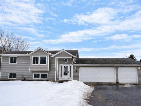 4215 E Rum River Circle S, Cambridge, MN 55008
