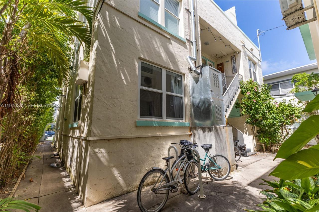 1027 Euclid Ave, Unit 1, Miami Beach, FL 33139 Photo