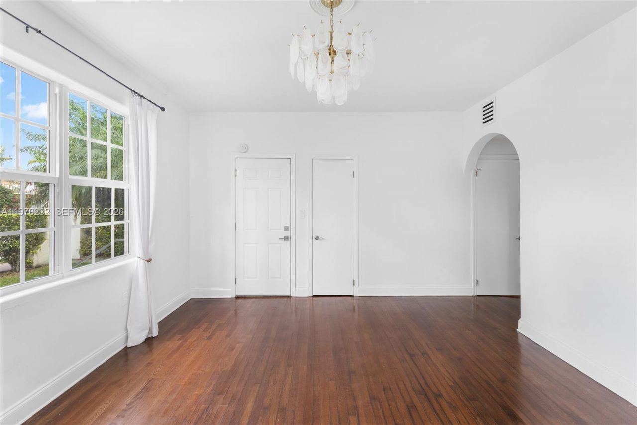 1027 Euclid Ave, Unit 1, Miami Beach, FL 33139 Photo