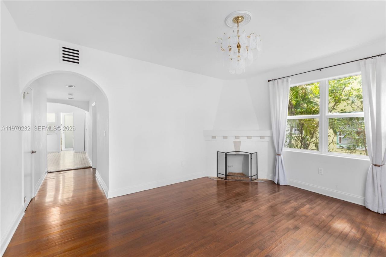 1027 Euclid Ave, Unit 1, Miami Beach, FL 33139 Photo