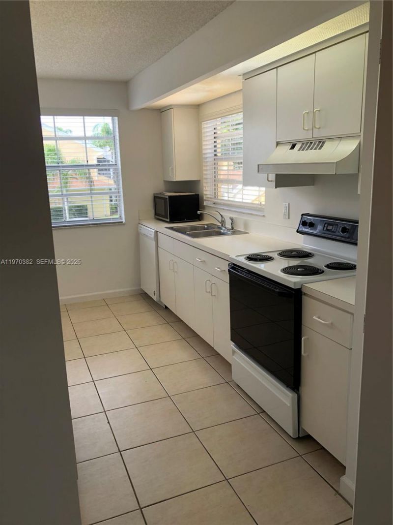 2268 SE 27th Dr , Unit 202-7F, Homestead, FL 33035 Photo