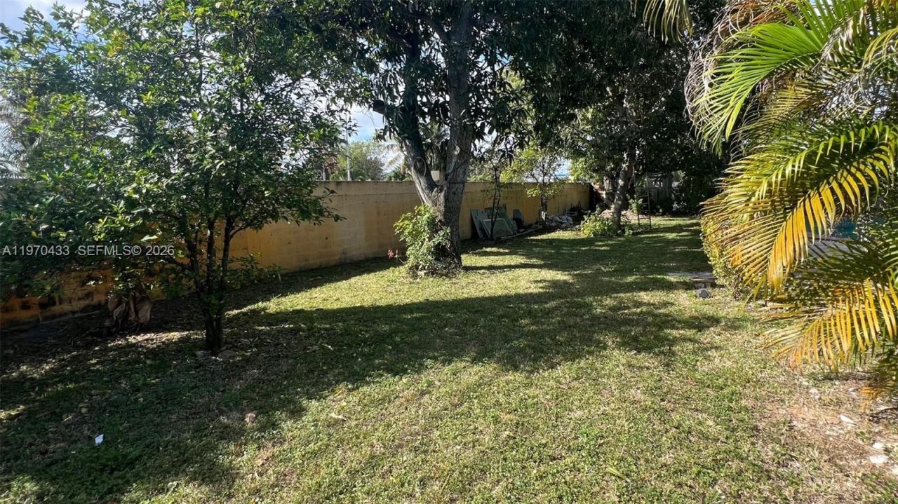 1980 NE 185th Ter, North Miami Beach, FL 33179 Photo