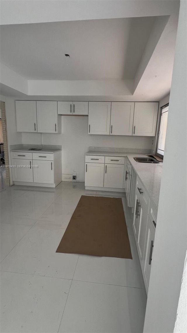 1980 NE 185th Ter, North Miami Beach, FL 33179 Photo