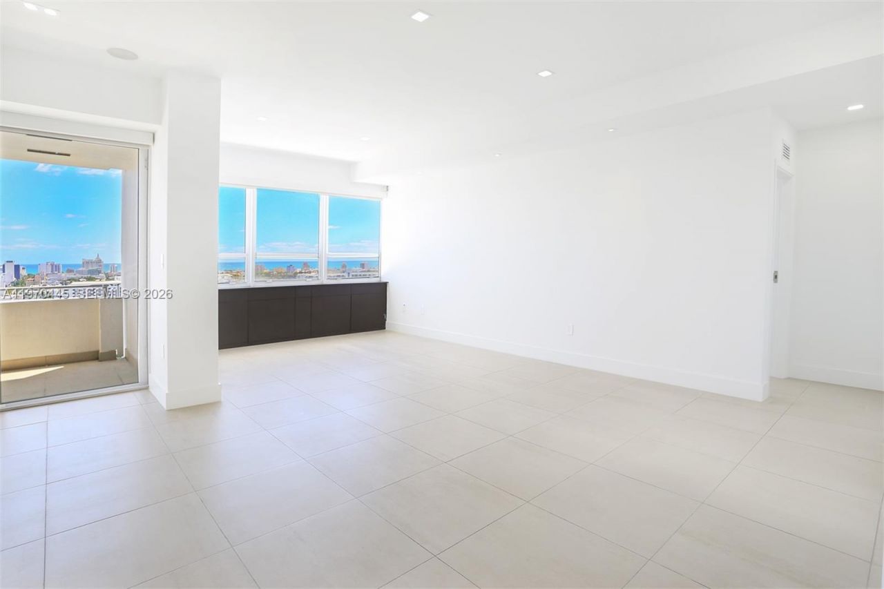 11 Island Ave, Unit PH8, Miami Beach, FL 33139 Photo