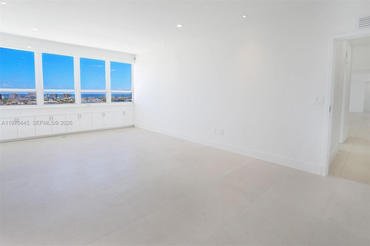 11 Island Ave, Unit PH8, Miami Beach, FL 33139 Photo