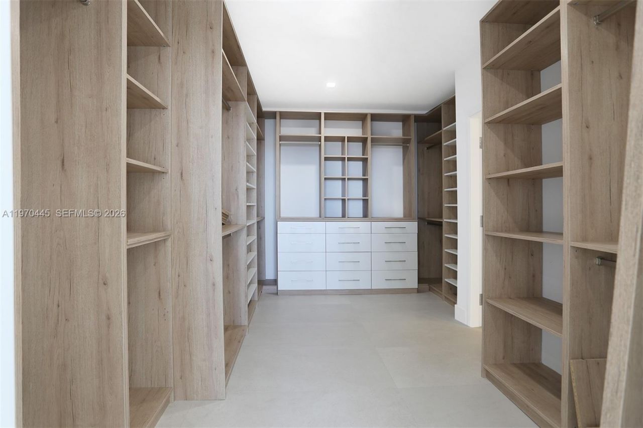 11 Island Ave, Unit PH8, Miami Beach, FL 33139 Photo