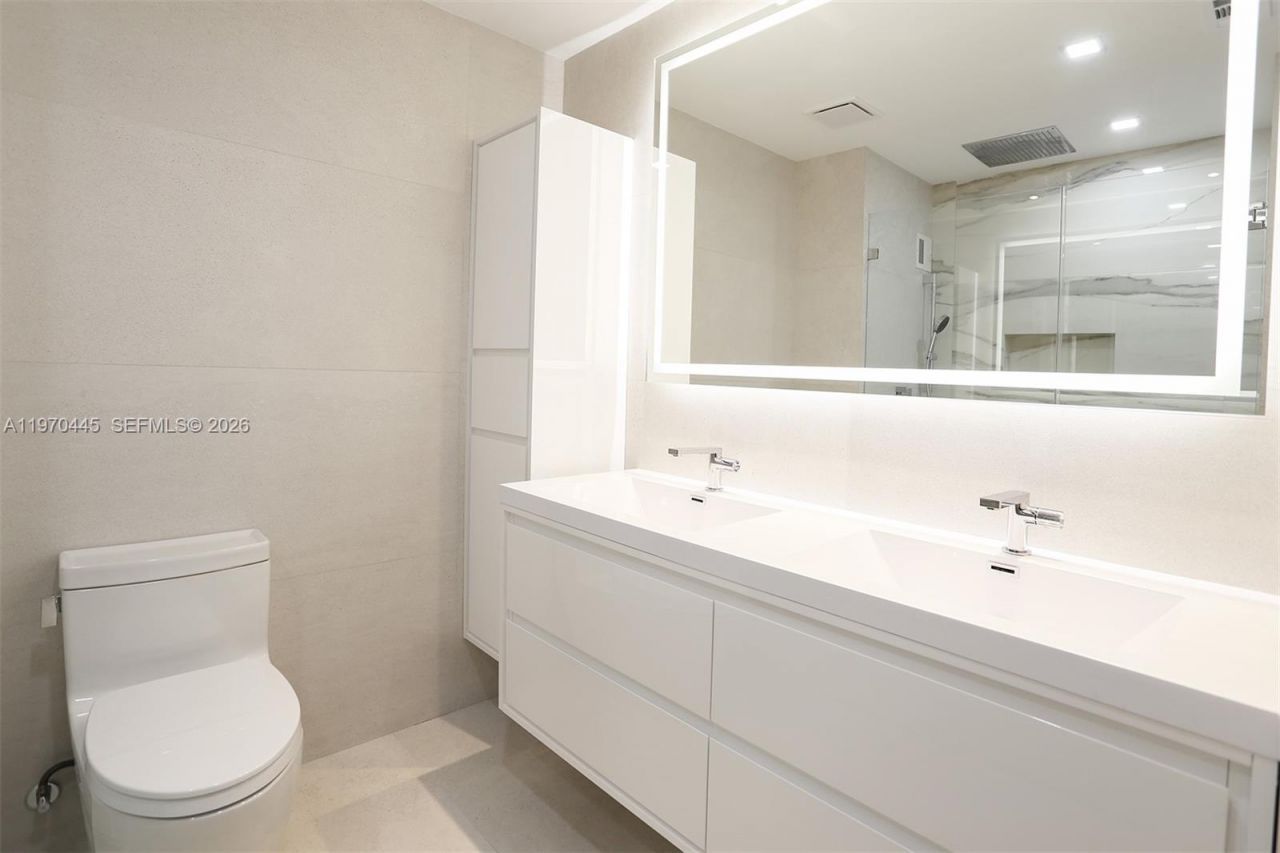 11 Island Ave, Unit PH8, Miami Beach, FL 33139 Photo