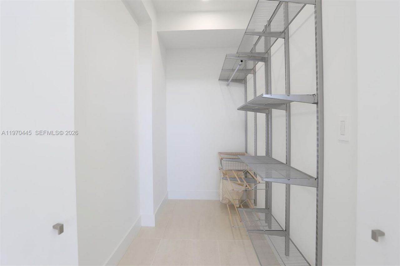 11 Island Ave, Unit PH8, Miami Beach, FL 33139 Photo