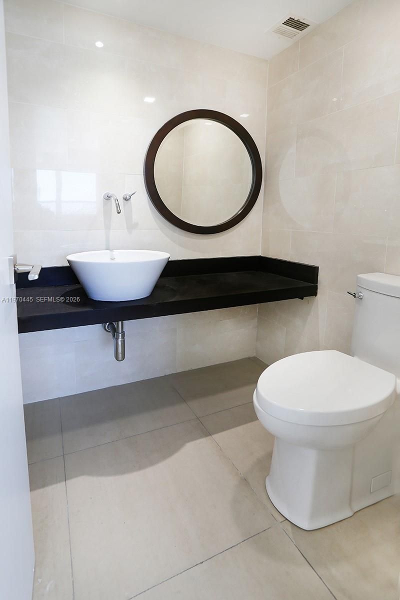 11 Island Ave, Unit PH8, Miami Beach, FL 33139 Photo