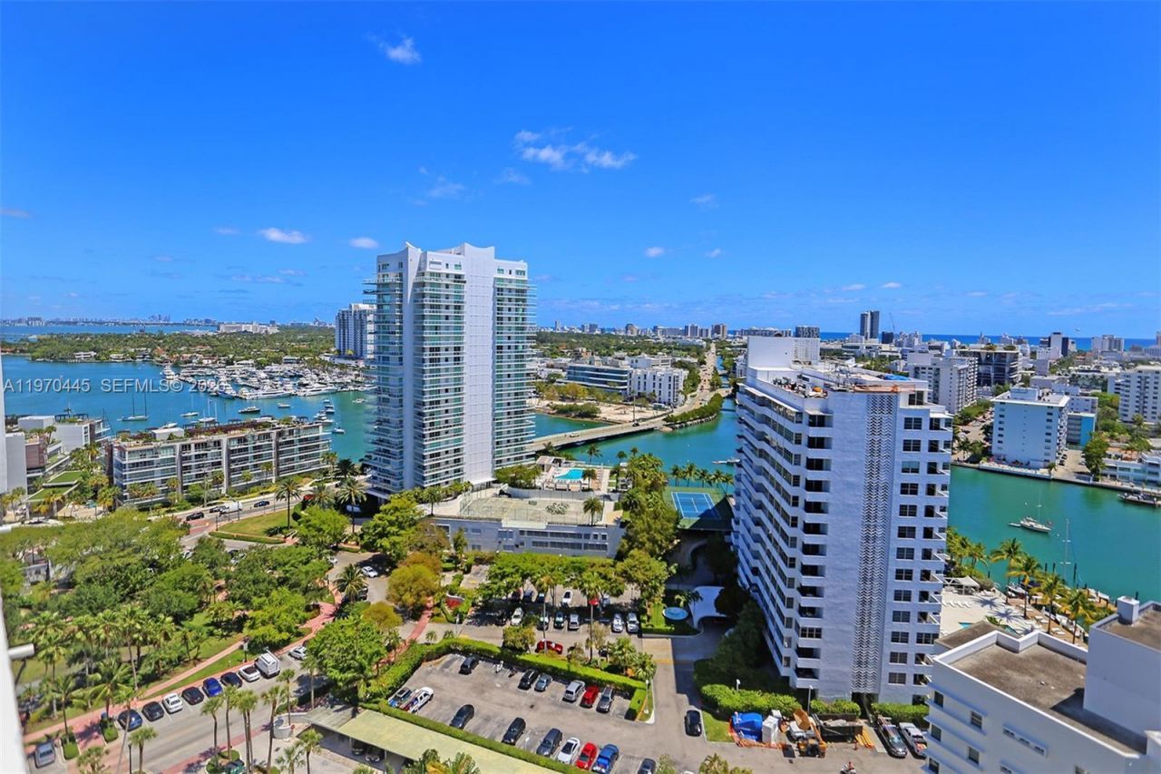11 Island Ave, Unit PH8, Miami Beach, FL 33139 Photo