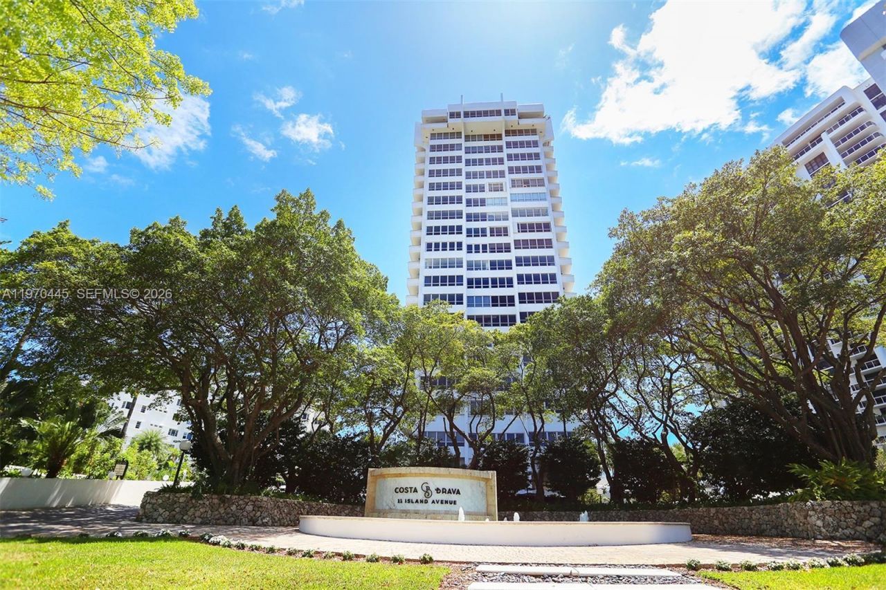 11 Island Ave, Unit PH8, Miami Beach, FL 33139 Photo