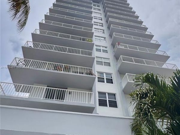 2829 Indian Creek Dr , Unit 509, Miami Beach, FL 33140