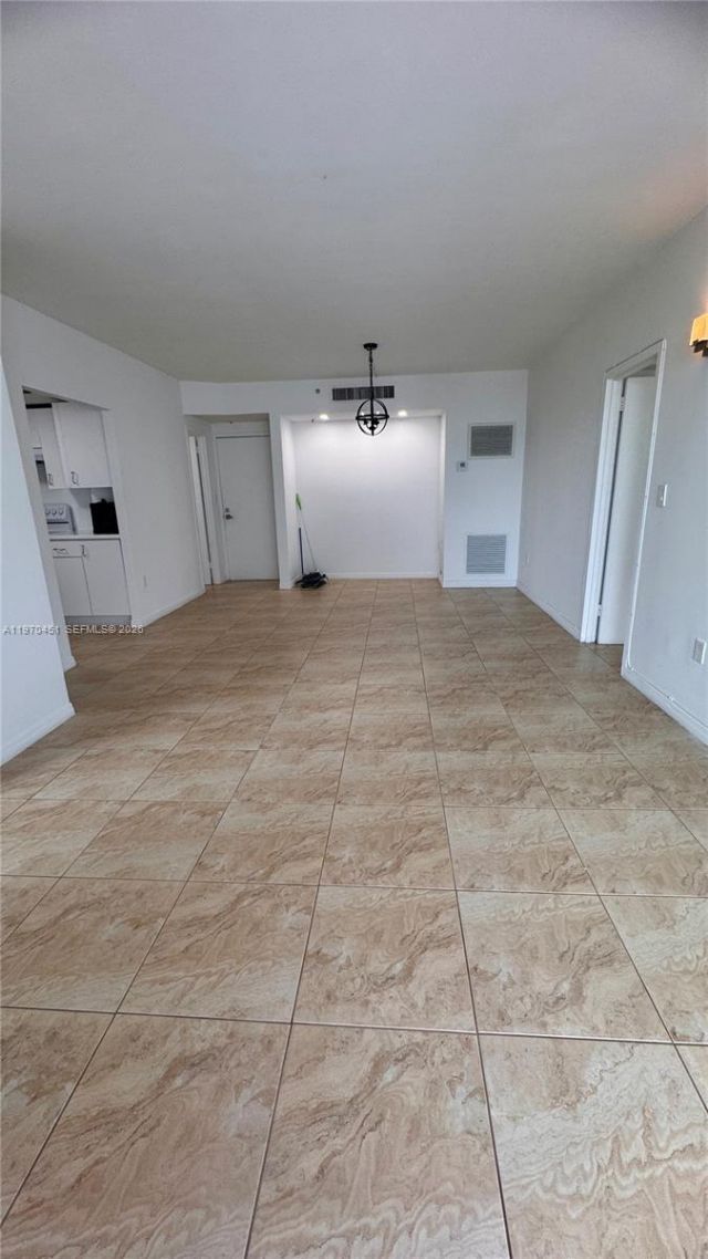 2829 Indian Creek Dr , Unit 509, Miami Beach, FL 33140 Photo