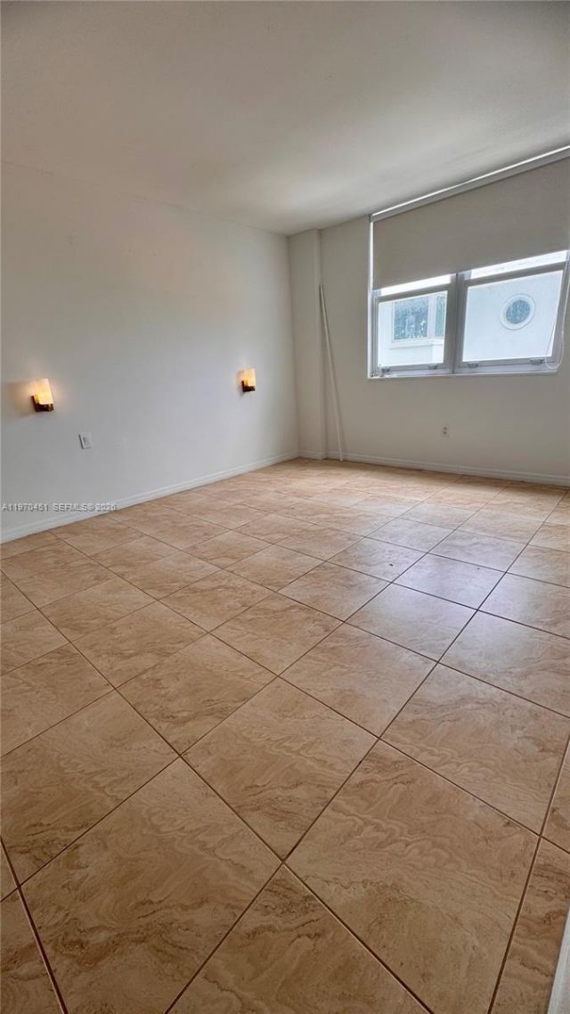 2829 Indian Creek Dr , Unit 509, Miami Beach, FL 33140 Photo