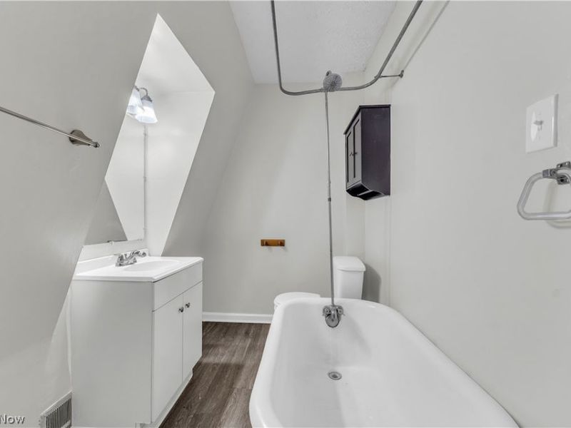 242 Orchard Avenue, Cuyahoga Falls, OH 44221 Photo 18