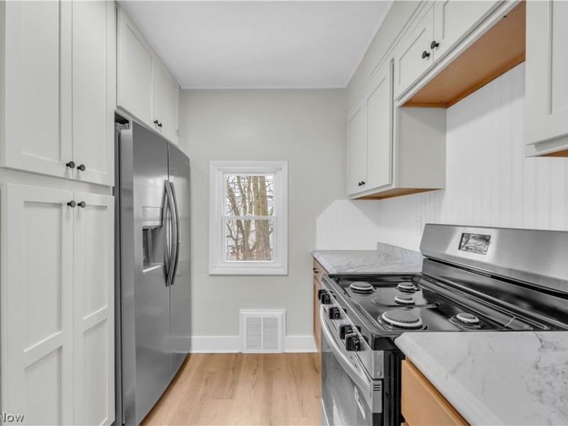 242 Orchard Avenue, Cuyahoga Falls, OH 44221 Photo 8