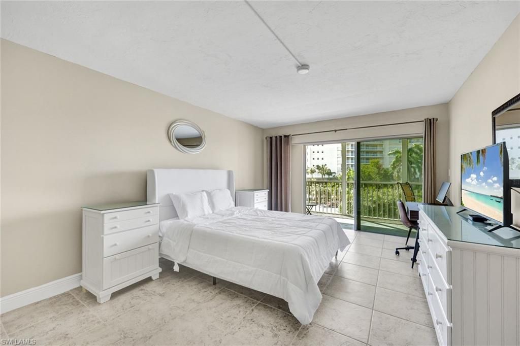 1 Bluebill Ave, Unit 409, Naples, FL 34108 Photo