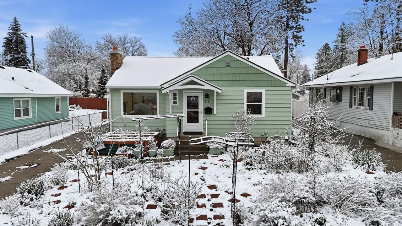 911 E 33rd Ave, Spokane, WA 99203 Main Photo