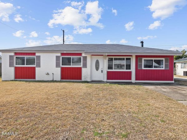 208 Palms Drive , Lafayette, LA 70503