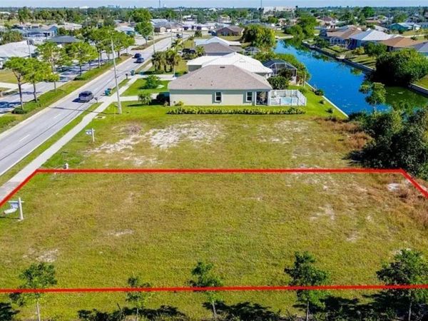 3400 NE 9TH PLACE, CAPE CORAL, FL 33909